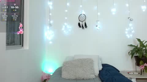 Eliza online show from 10/04/25, 04:54