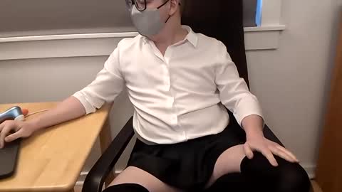 Elias online show from 02/09/25, 08:56