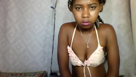 Snapshot of elia011 chatting on 01/22/25, 05:59 elia011 online show from 01/22/25, 05:59