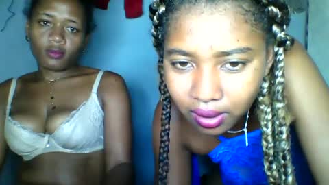 Snapshot of elia011 chatting on 01/25/25, 04:57 elia011 online show from 01/25/25, 04:57