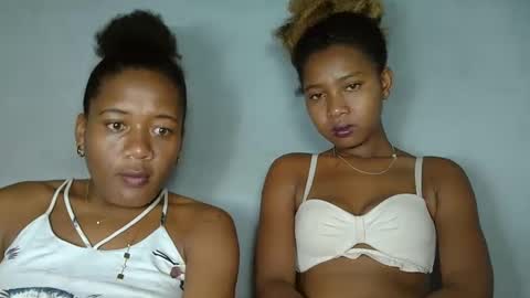 Snapshot of elia011 chatting on 02/06/25, 09:28 elia011 online show from 02/06/25, 09:28