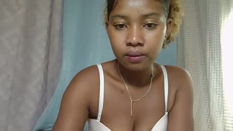 Snapshot of elia011 chatting on 02/22/25, 07:56 elia011 online show from 02/22/25, 07:56