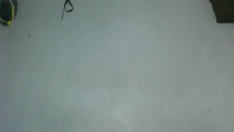 Snapshot of elia011 chatting on 10/27/25, 07:56 elia011 online show from 10/27/25, 07:56