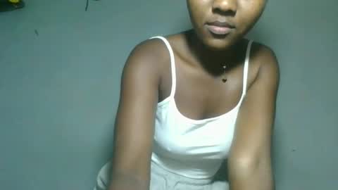 elia011 online show from 10/31/25, 08:37