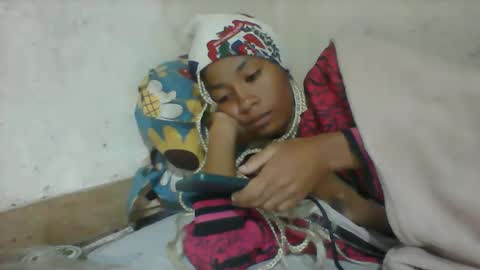 Snapshot of elia011 chatting on 05/27/26, 02:08 elia011 online show from 05/27/26, 02:08