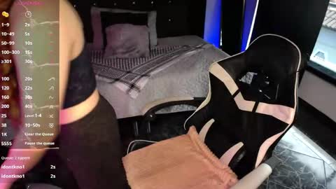 eliana_meaw online show from 06/04/26, 01:06