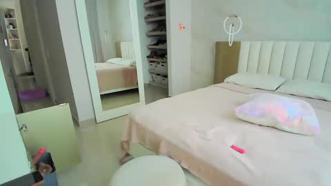 Eliana Bort online show from 03/13/26, 12:56