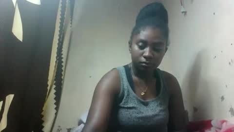 eliannee online show from 12/17/25, 04:07