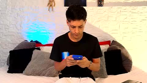 elias_salvatore_ online show from 05/27/26, 03:09