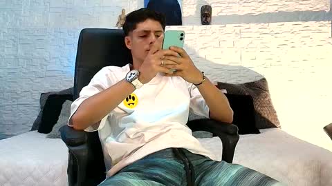 elias_salvatore_ online show from 05/28/26, 02:47