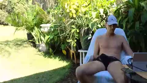 eliberator online show from 10/31/25, 05:58