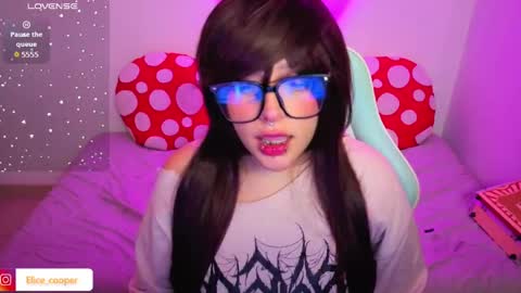 Snapshot of elicecooper chatting on 04/10/26, 06:51 Elice Cooper new account online show from 04/10/26, 06:51