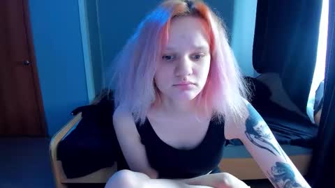 elieiza_xo online show from 03/10/26, 10:20