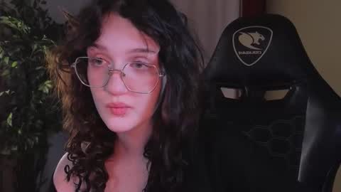 Ellie online show from 10/15/25, 05:18