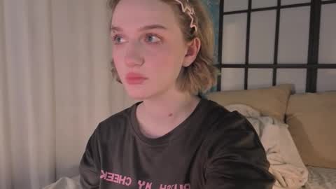 Ellie online show from 12/05/25, 05:38