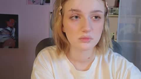 Ellie online show from 02/03/26, 05:05