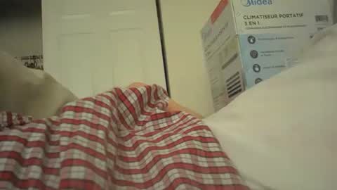 Snapshot of eliexavier123456789 chatting on 01/01/25, 06:27 eliexavier123456789 online show from 01/01/25, 06:27