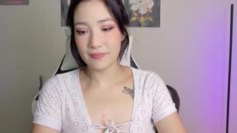 eliiih_ online show from 02/12/26, 02:45