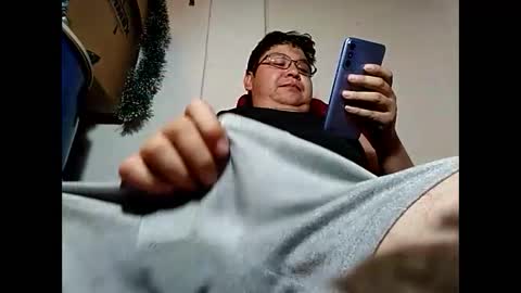 elimposstor online show from 01/03/25, 12:11