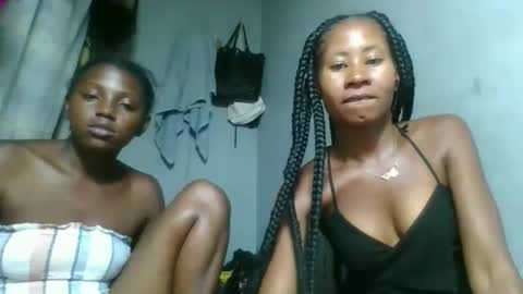 Snapshot of elina981 chatting on 02/08/26, 09:40 elina981 online show from 02/08/26, 09:40