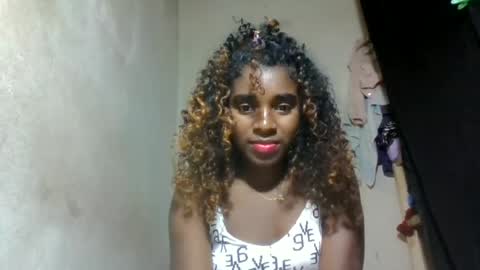 Snapshot of elina981 chatting on 07/02/26, 10:43 elina981 online show from 07/02/26, 10:43