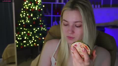 Elina online show from 01/12/25, 01:00