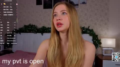 Elina online show from 12/20/25, 01:23