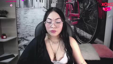 Elina  online show from 02/07/26, 02:15