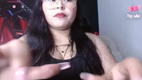 Elina  online show from 06/04/26, 12:38