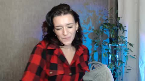 Elina online show from 01/25/25, 01:54