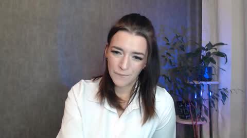Elina online show from 09/20/25, 11:28