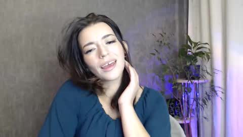 Elina online show from 10/04/25, 11:25