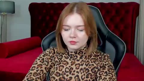elinavale online show from 07/18/26, 05:22