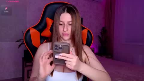 Elina online show from 07/10/26, 08:33