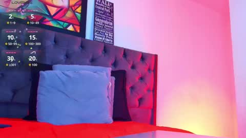 Elinne hendrix  online show from 02/24/26, 08:40