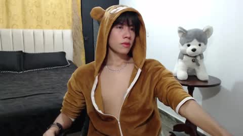 Snapshot of elio_collem chatting on 01/30/25, 07:29 ELIO online show from 01/30/25, 07:29