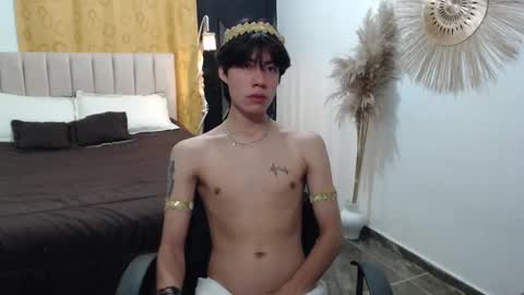 Snapshot of elio_collem chatting on 10/31/25, 08:26 ELIO online show from 10/31/25, 08:26