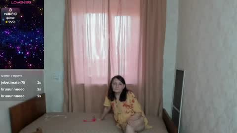 Snapshot of elis_gabbi chatting on 02/26/25, 08:59 Elis online show from 02/26/25, 08:59