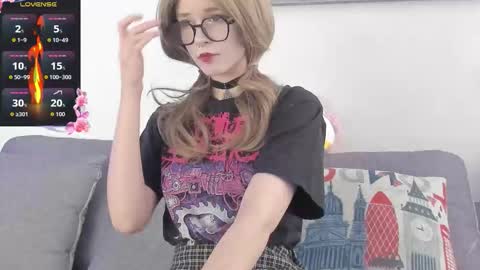 Elis online show from 11/23/25, 04:40