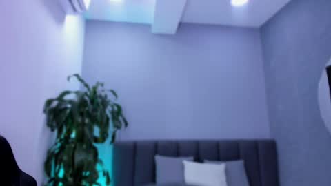 Elisa online show from 02/05/25, 01:47