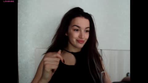 elisa_dove208 online show from 01/10/26, 09:33