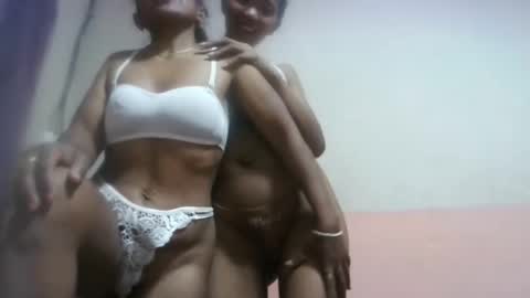 Snapshot of elisabet88 chatting on 09/22/25, 08:22 elisabet88 online show from 09/22/25, 08:22