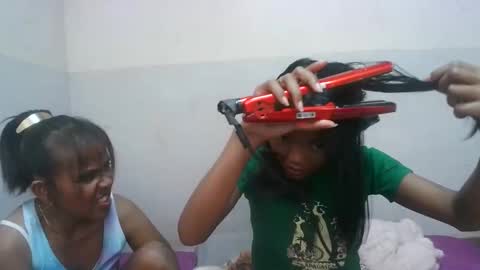 Snapshot of elisabet88 chatting on 10/10/25, 06:12 elisabet88 online show from 10/10/25, 06:12