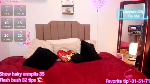 Elizabeth  online show from 11/07/25, 12:05