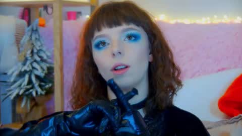 ElisabethDavis online show from 11/25/25, 03:34