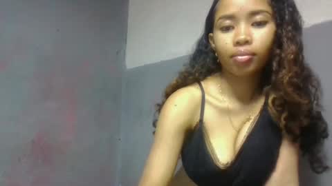 Snapshot of elisabethee chatting on 04/10/26, 09:41 elisabethee online show from 04/10/26, 09:41