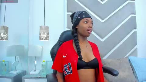 elisabettamonroy online show from 10/06/25, 04:04