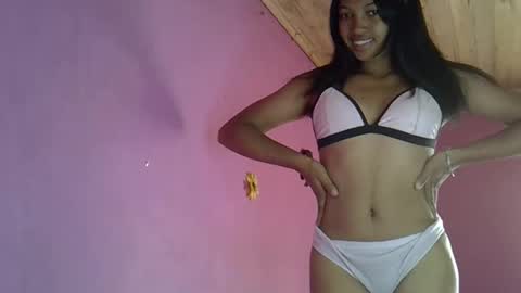 Snapshot of elisah01 chatting on 03/04/26, 03:34 elisah01 online show from 03/04/26, 03:34