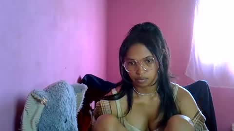 elisah01 online show from 05/22/26, 06:53