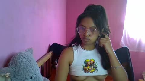 elisah01 online show from 05/27/26, 05:59